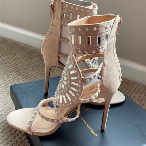 Brand new in box: Nude suede heels - Picture 3 of 3
